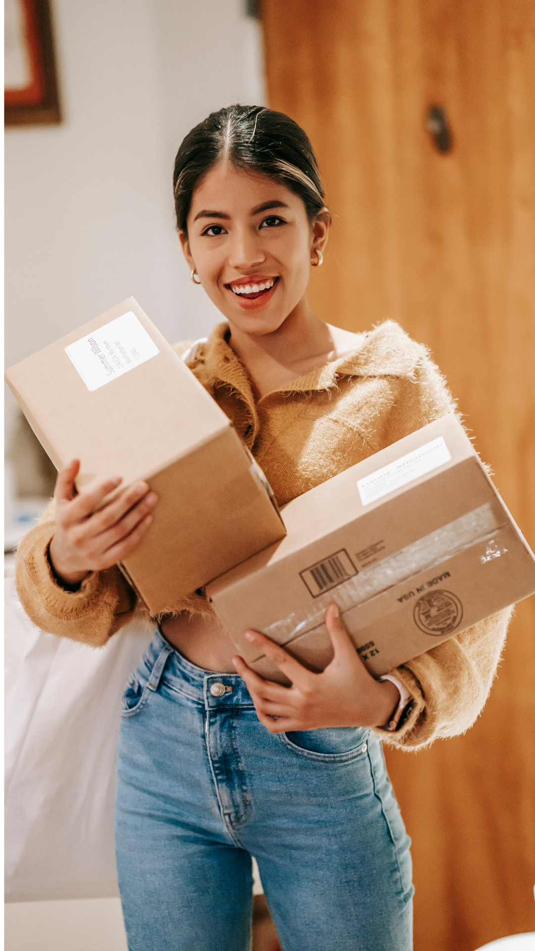 Cliente recibiendo paquete